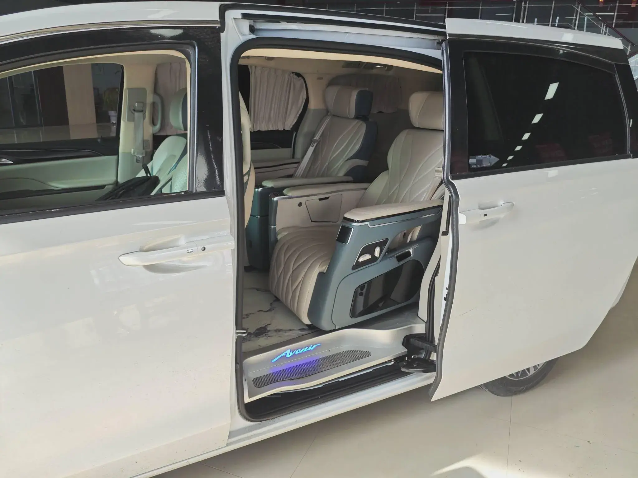 2022 BUICK GL8 thumbnail 4