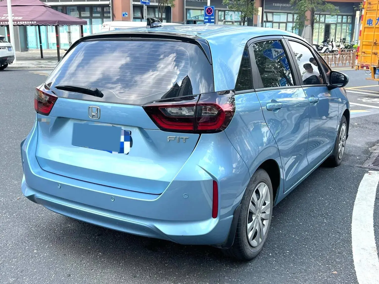 2021 HONDA FIT thumbnail 4