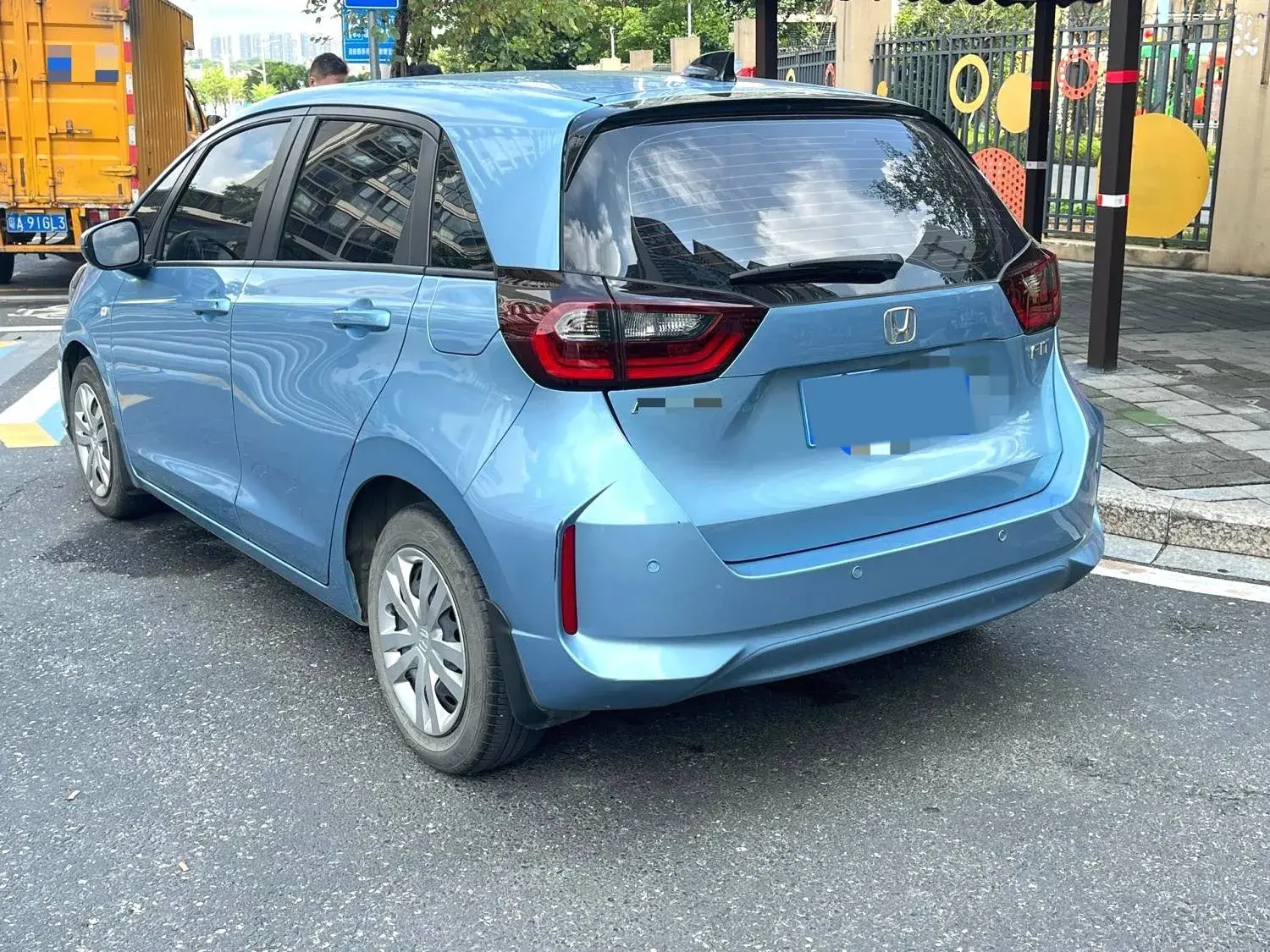 2021 HONDA FIT thumbnail 3