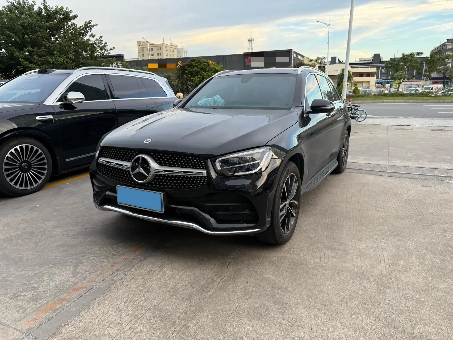 2022 MERCEDES-BENZ GLC view 1