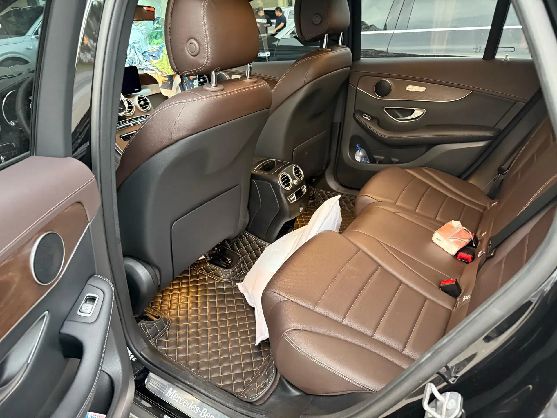 2022 MERCEDES-BENZ GLC thumbnail 2