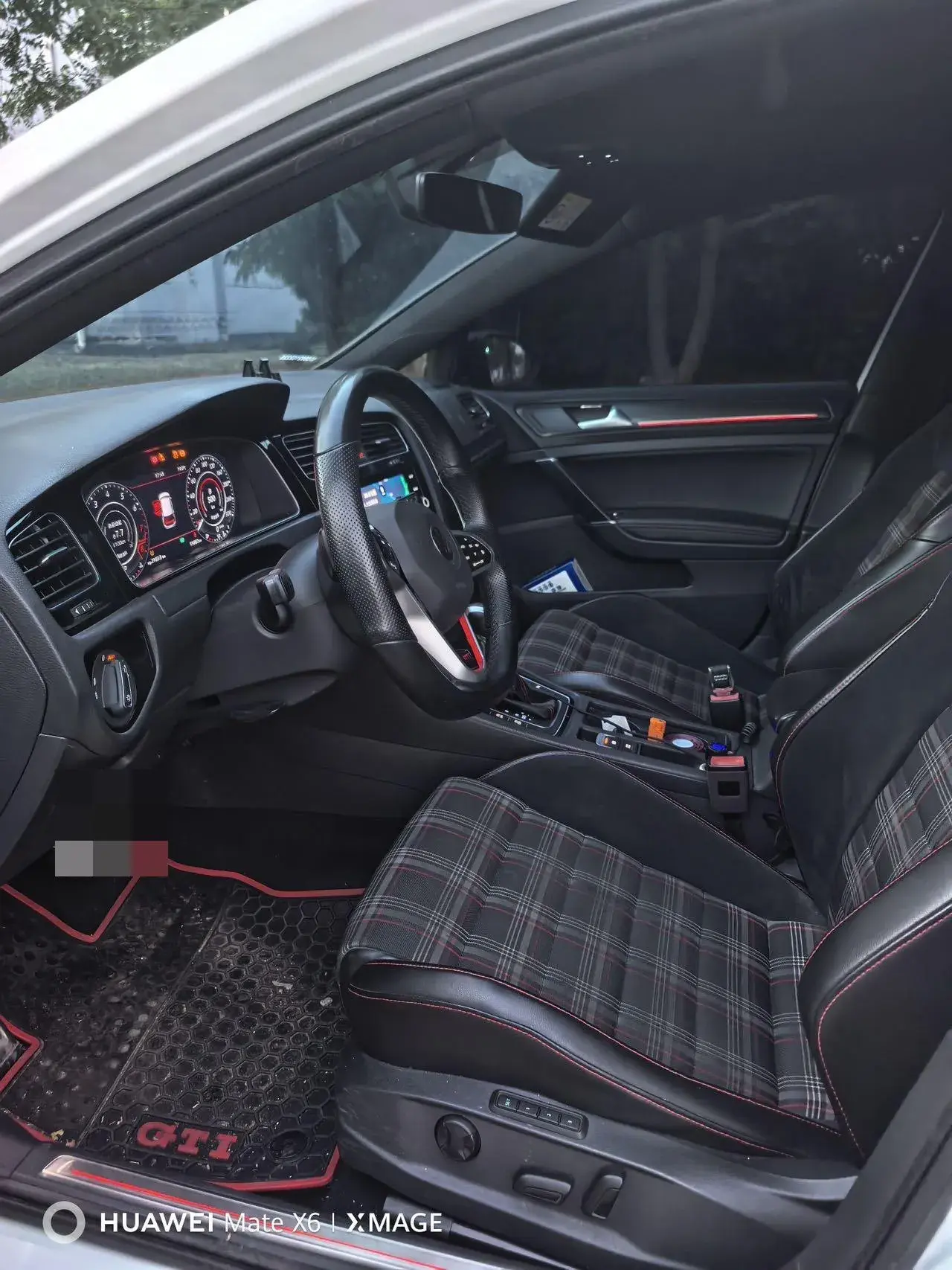 2018 VOLKSWAGEN GOLFGTI thumbnail 4