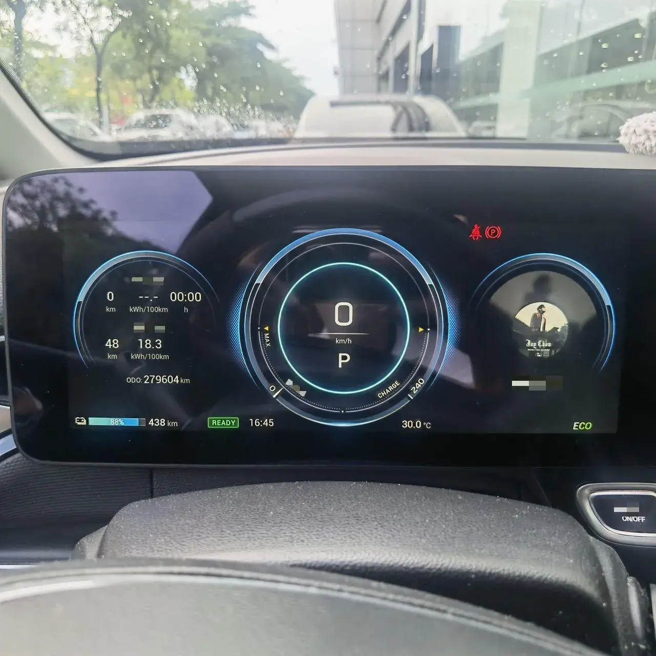 2021 AION V thumbnail 3