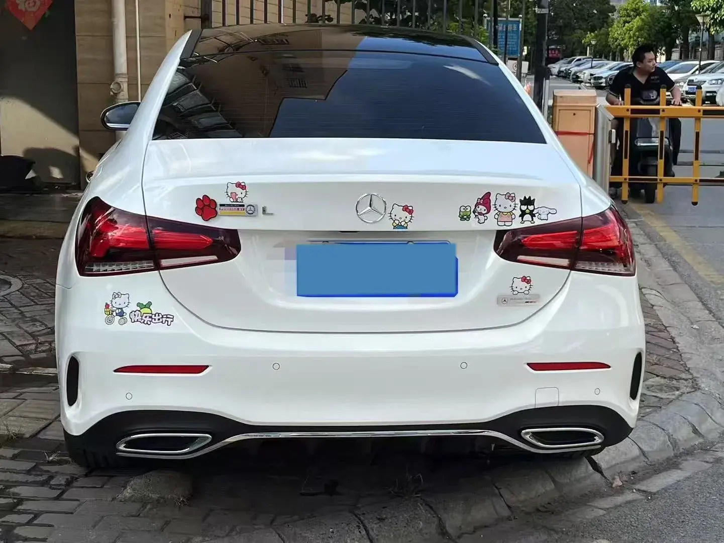 2021 MERCEDES-BENZ A thumbnail 3