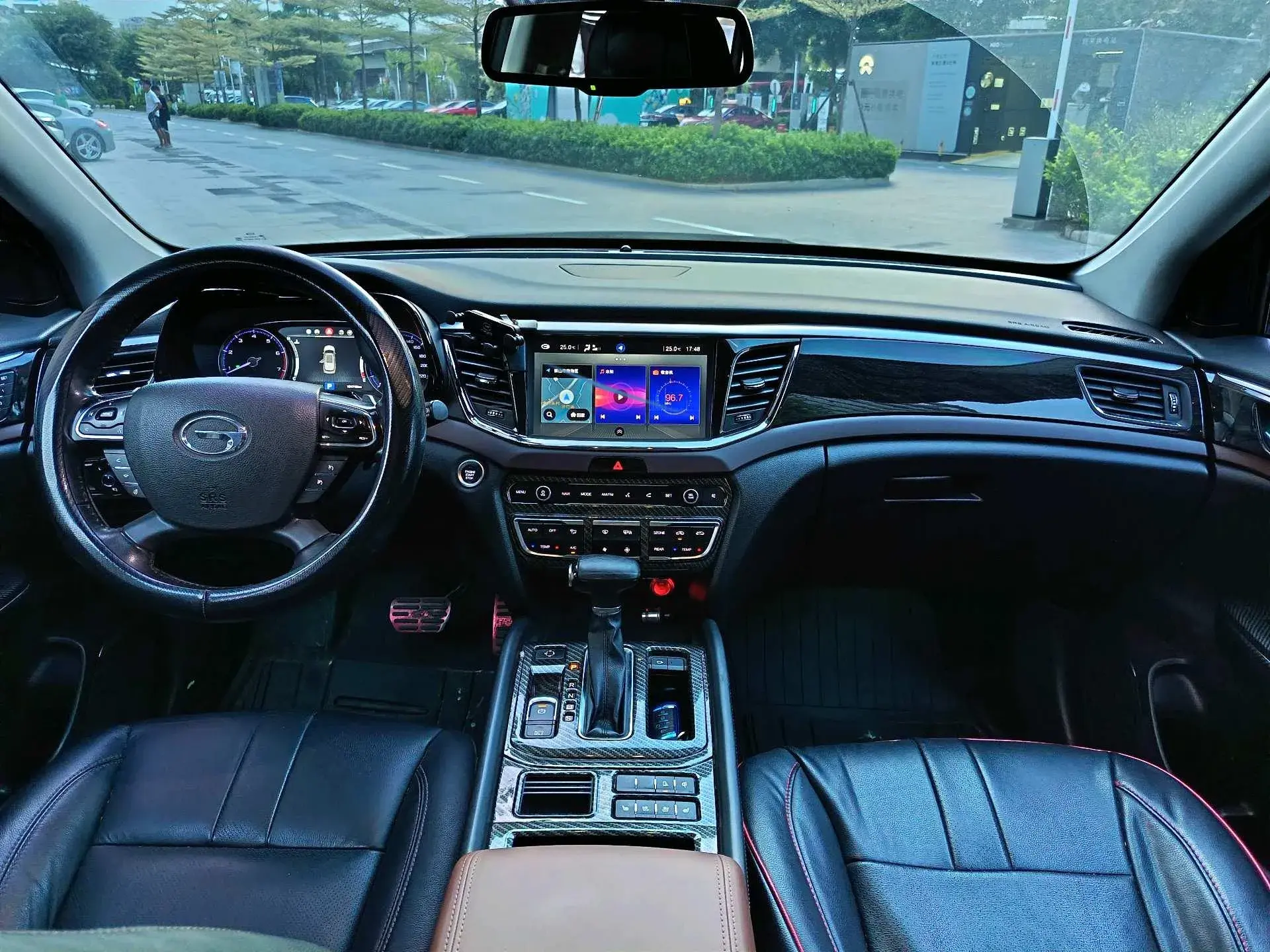 2017 GAC TRUMPCHI thumbnail 3