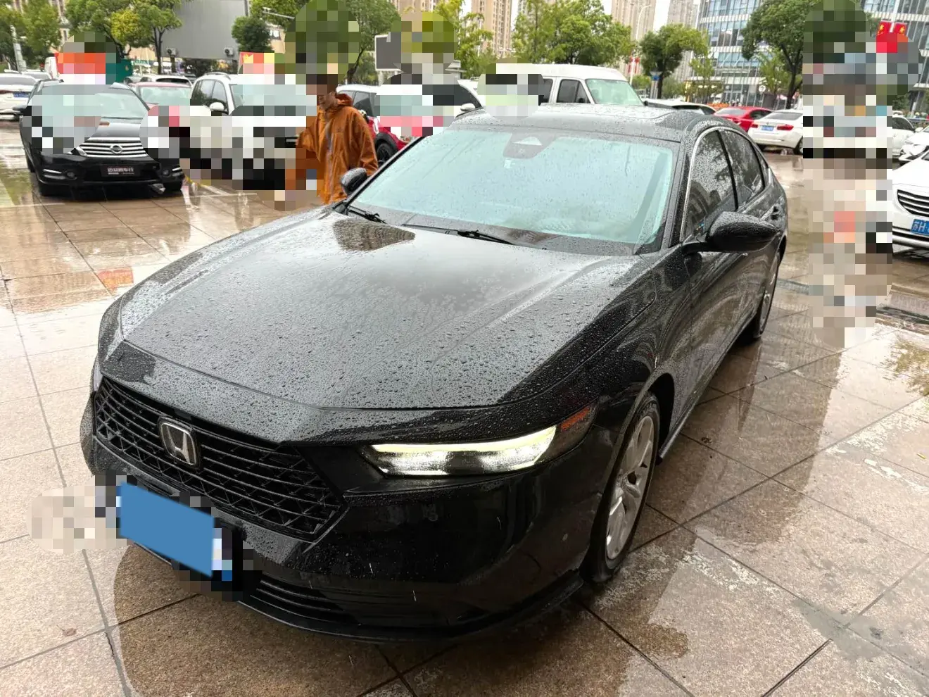 2023 HONDA ACCORD view 1