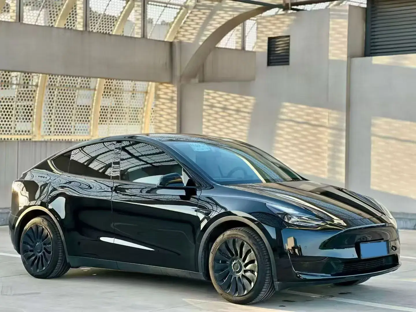 2022 TESLA MODEL thumbnail 3