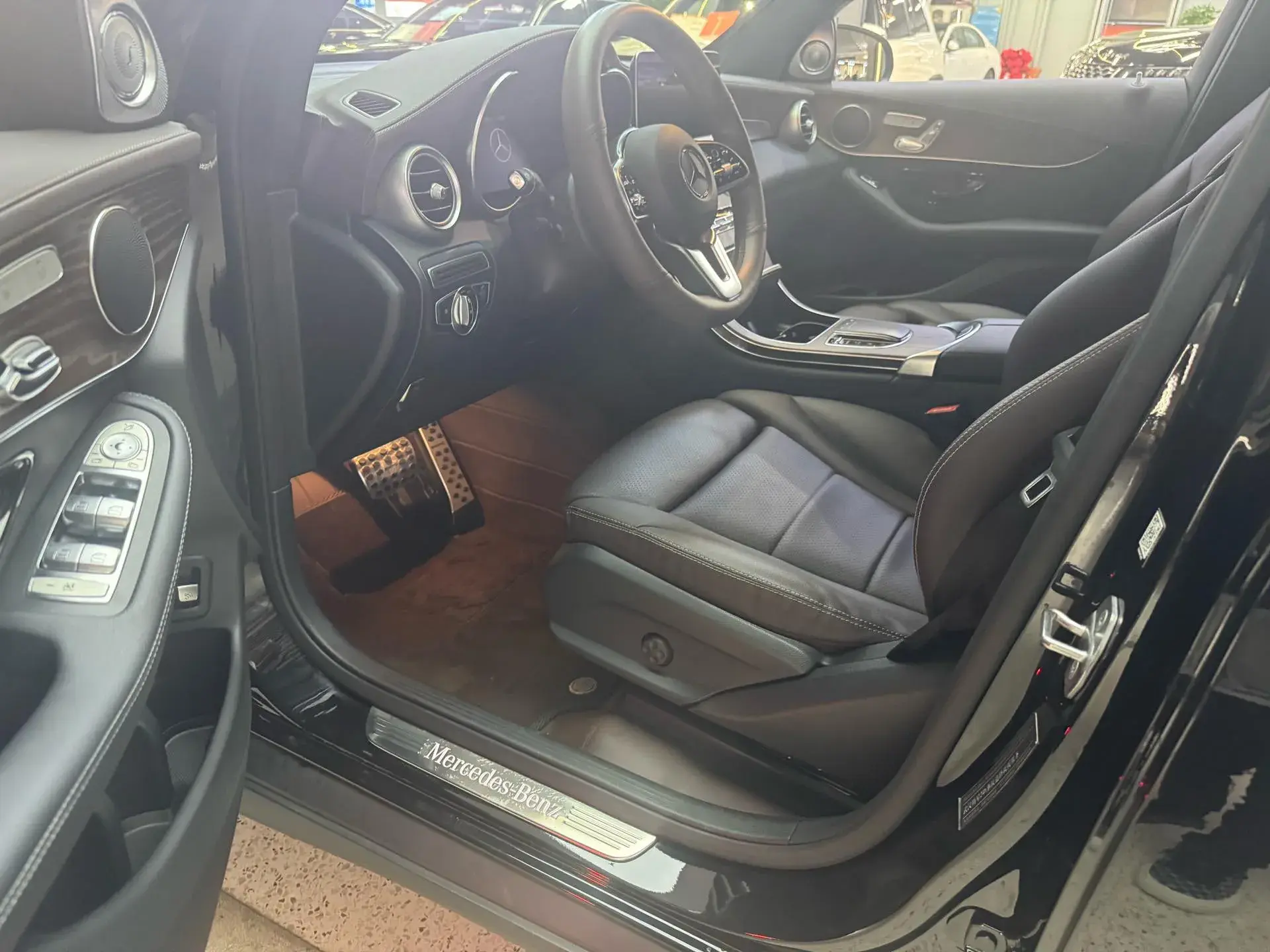 2022 MERCEDES-BENZ GLC thumbnail 3
