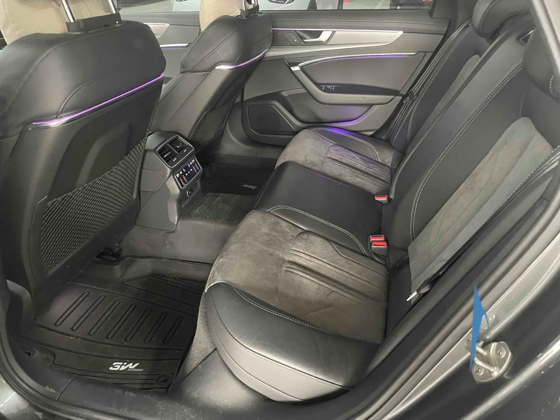 2021 AUDI A6L thumbnail 4