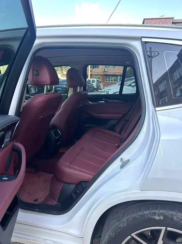 2022 BMW X3 thumbnail 4