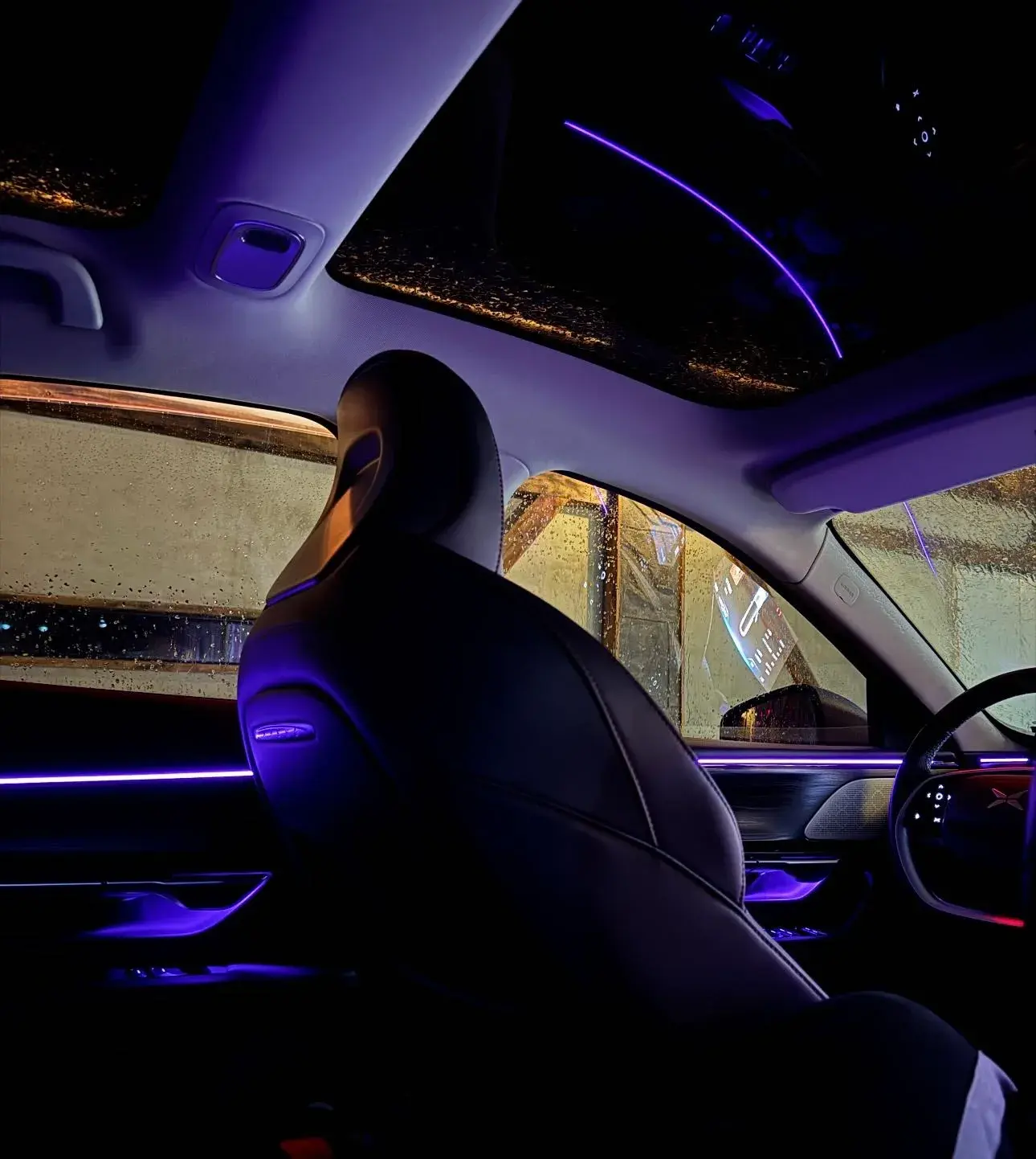 2022 XPENG P7 thumbnail 4