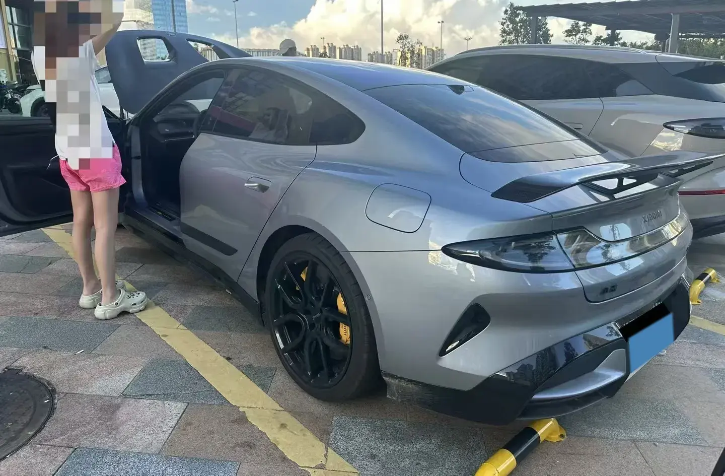 2025 MI SU7 thumbnail 4