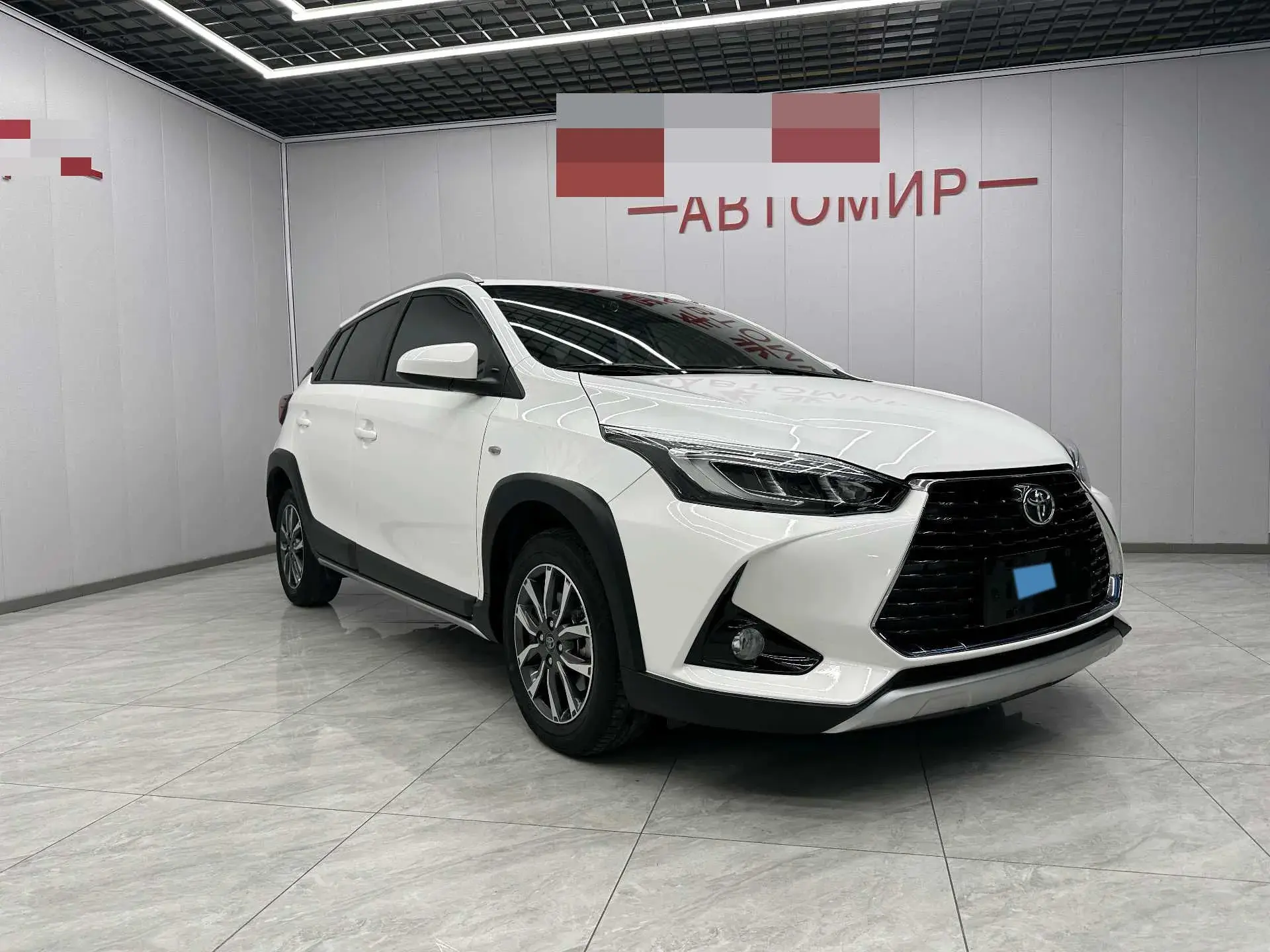 2021 TOYOTA YARIS thumbnail 2