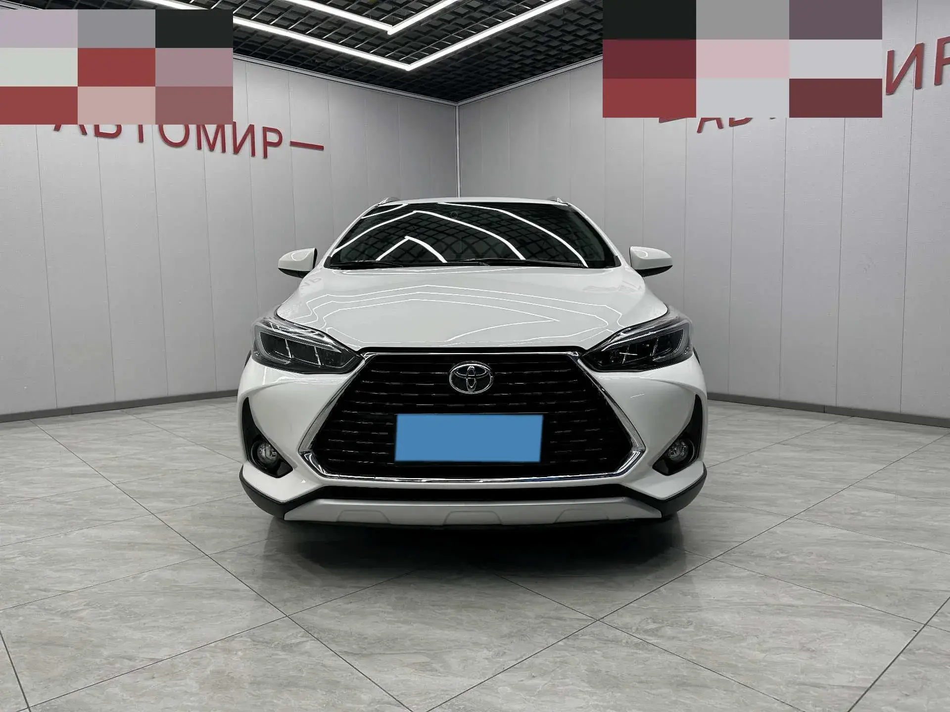2021 TOYOTA YARIS thumbnail 3