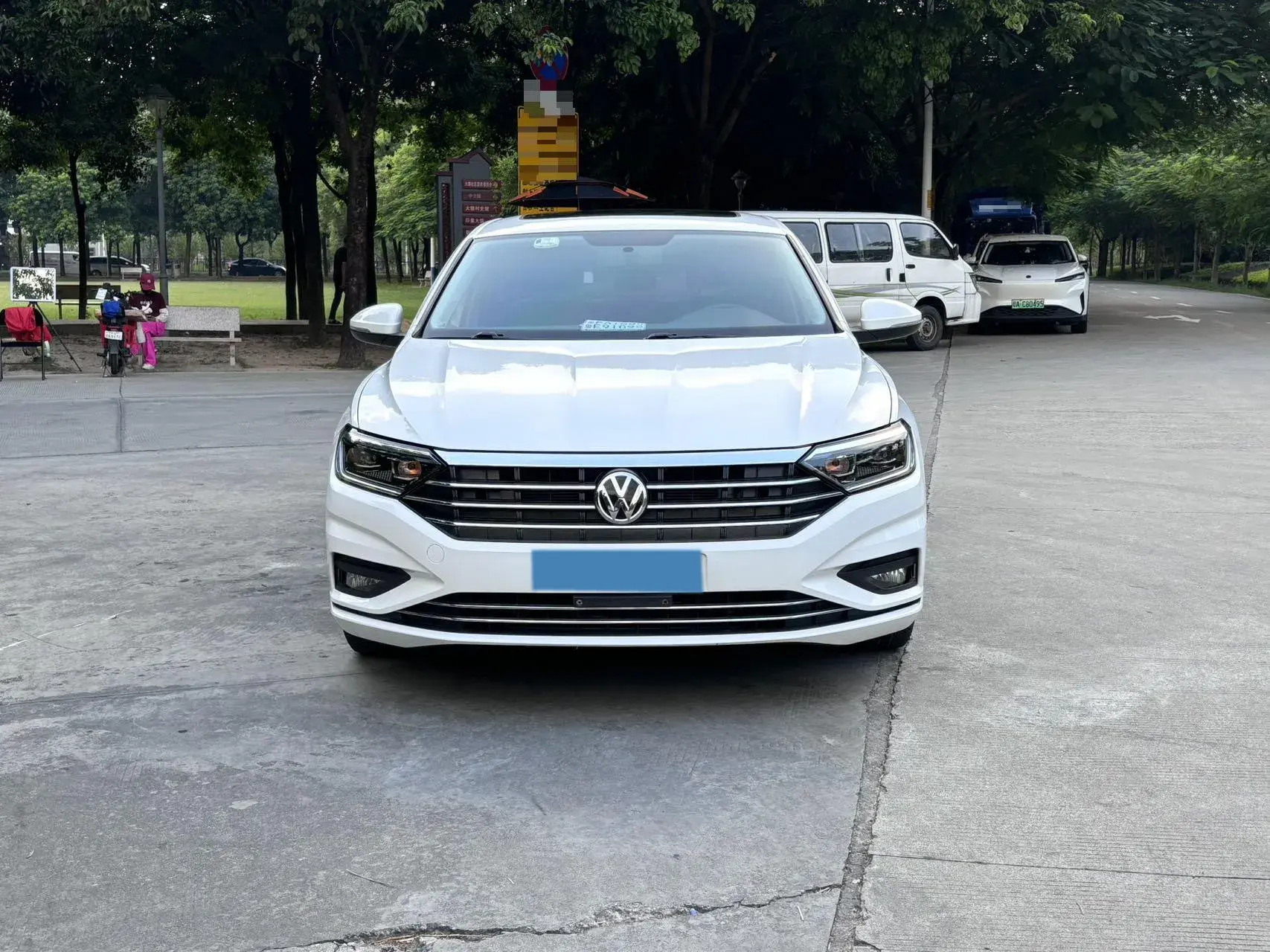 2019 VOLKSWAGEN SAGITAR thumbnail 2