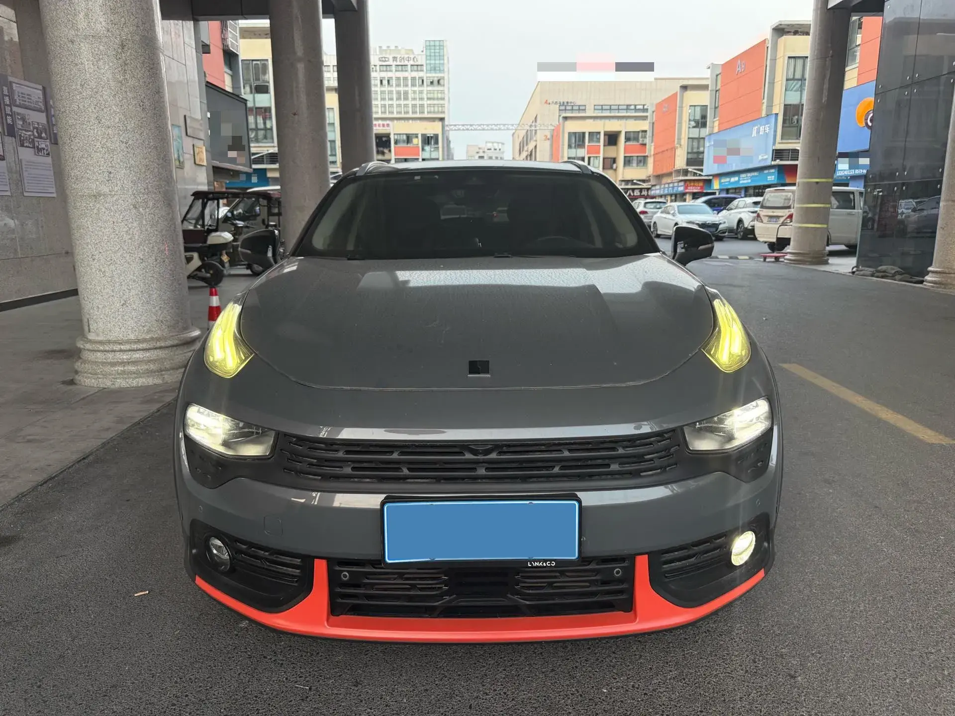 2018 LYNK&CO 02 thumbnail 2