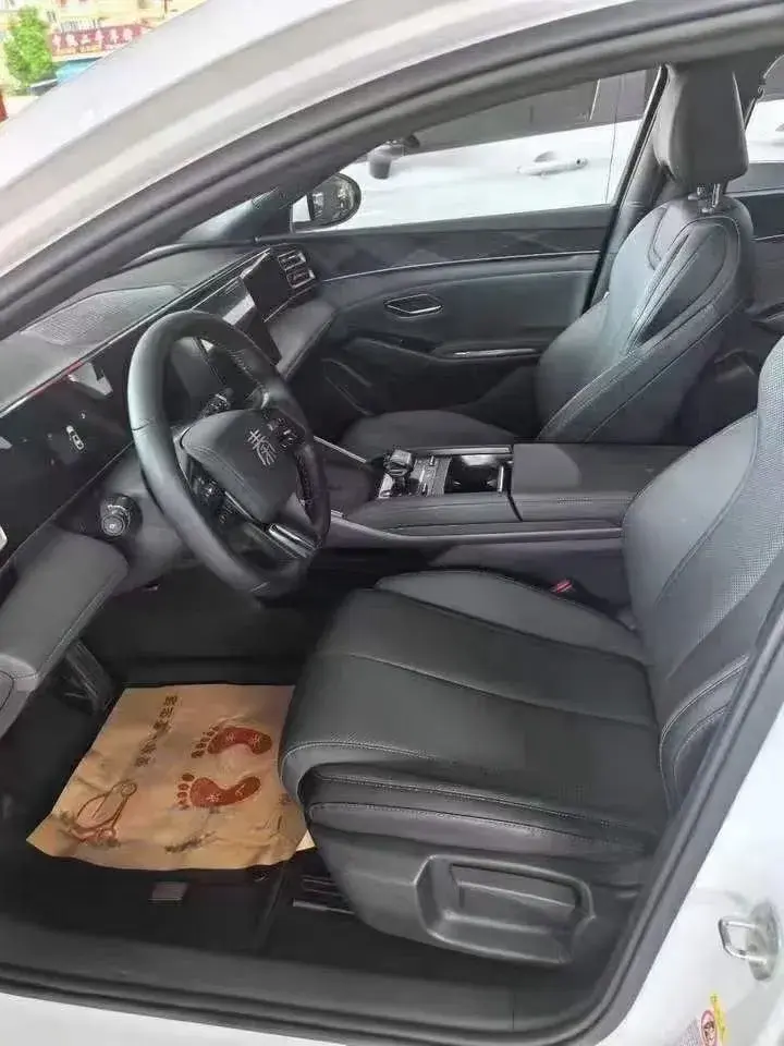 2024 BYD QINL thumbnail 4