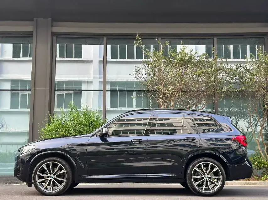 2022 BMW X3 thumbnail 3
