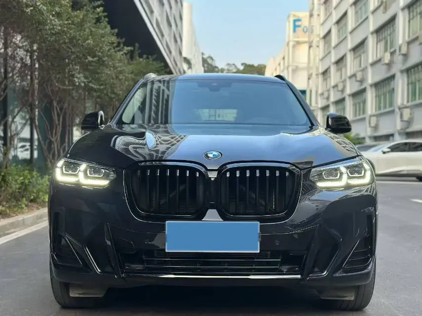 2022 BMW X3 thumbnail 2