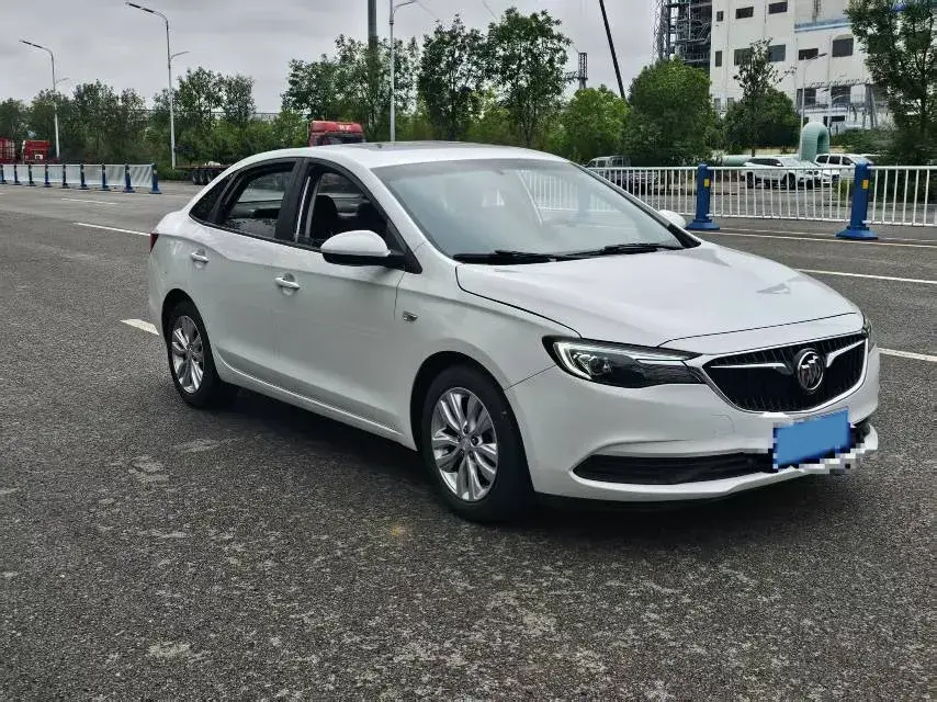 2021 BUICK EXCELLE thumbnail 3