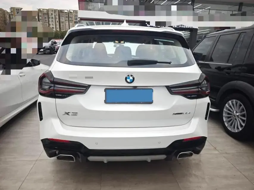 2022 BMW X3 thumbnail 4