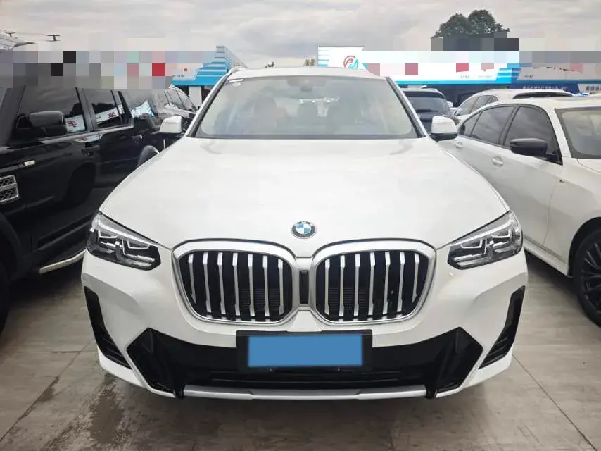 2022 BMW X3 thumbnail 2