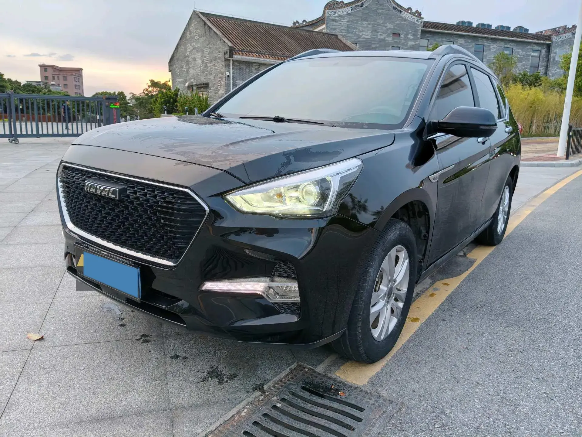 2018 HAVAL M6 view 1