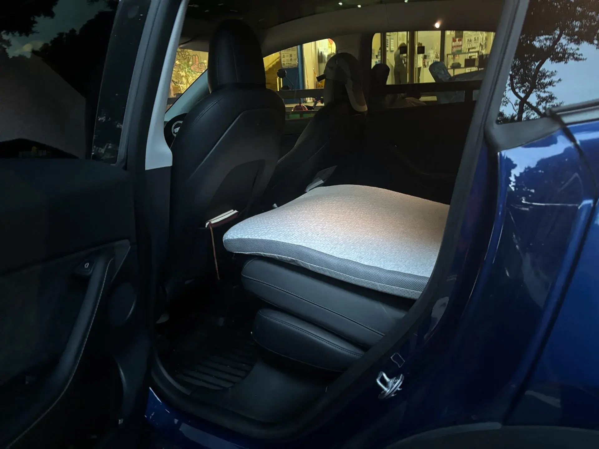 2022 TESLA MODEL thumbnail 2