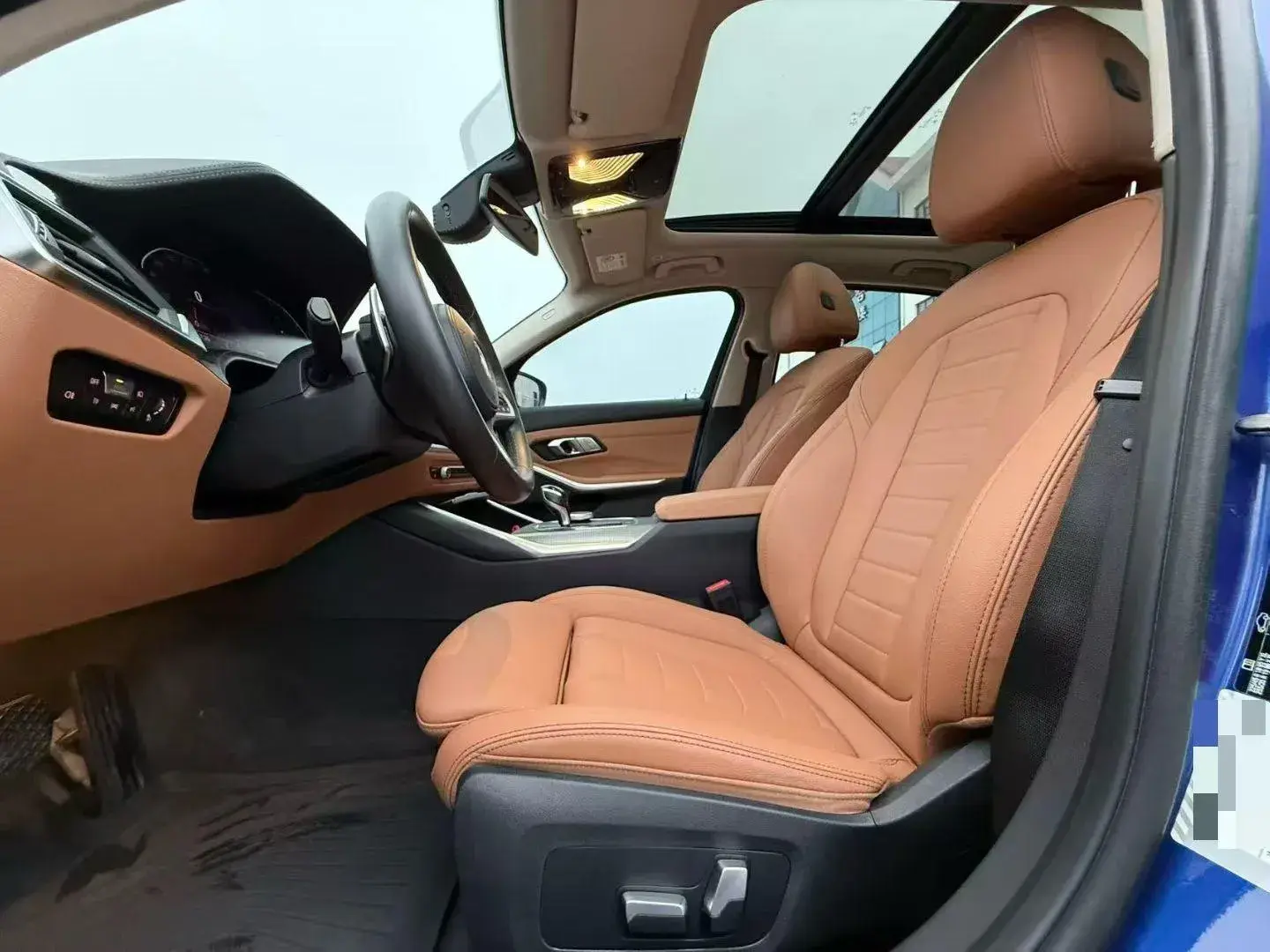 2020 BMW 3 thumbnail 4