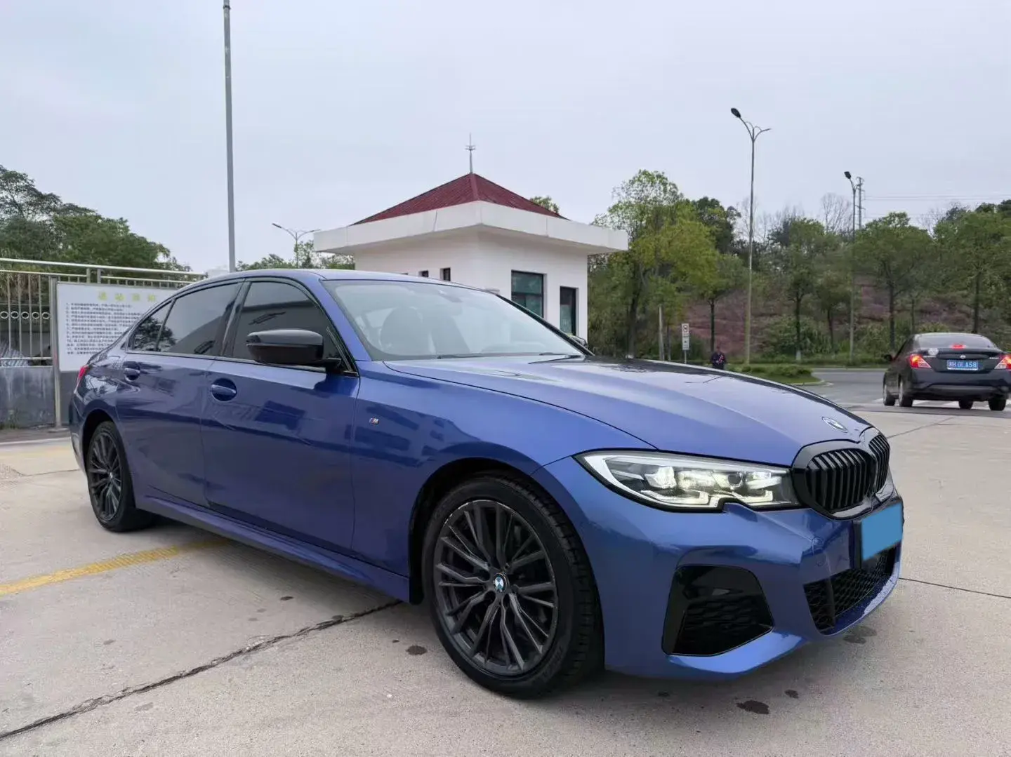 2020 BMW 3 thumbnail 3