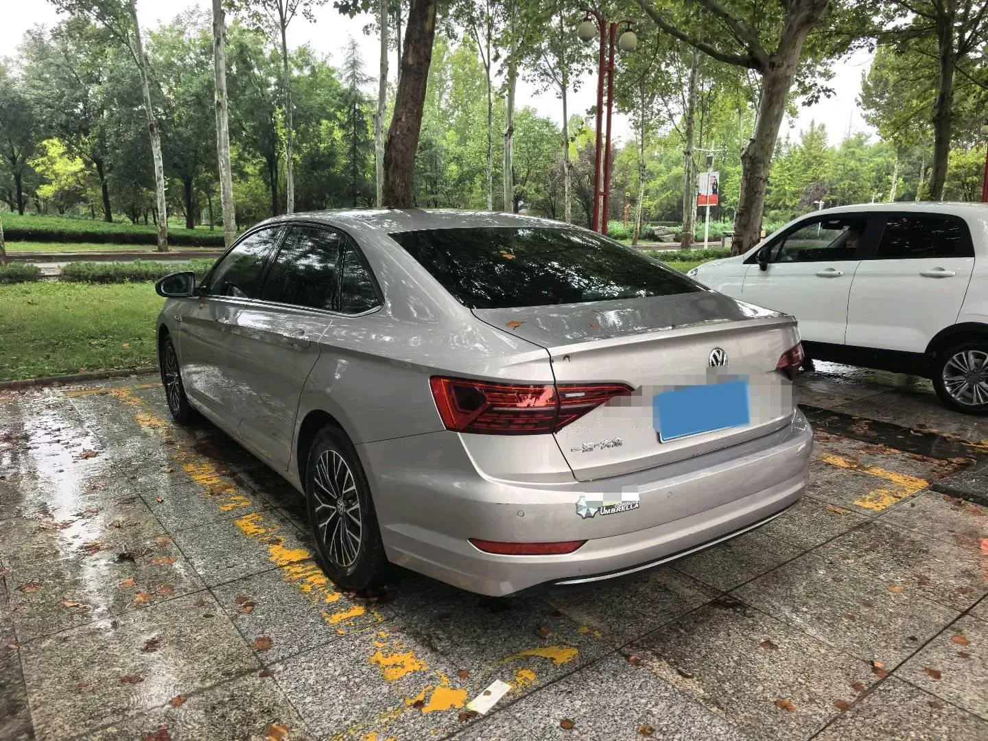 2019 VOLKSWAGEN SAGITAR thumbnail 4