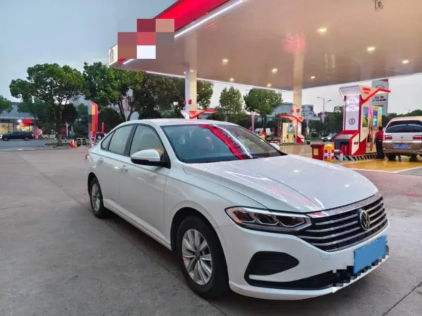 2023 VOLKSWAGEN LAVIDA thumbnail 3