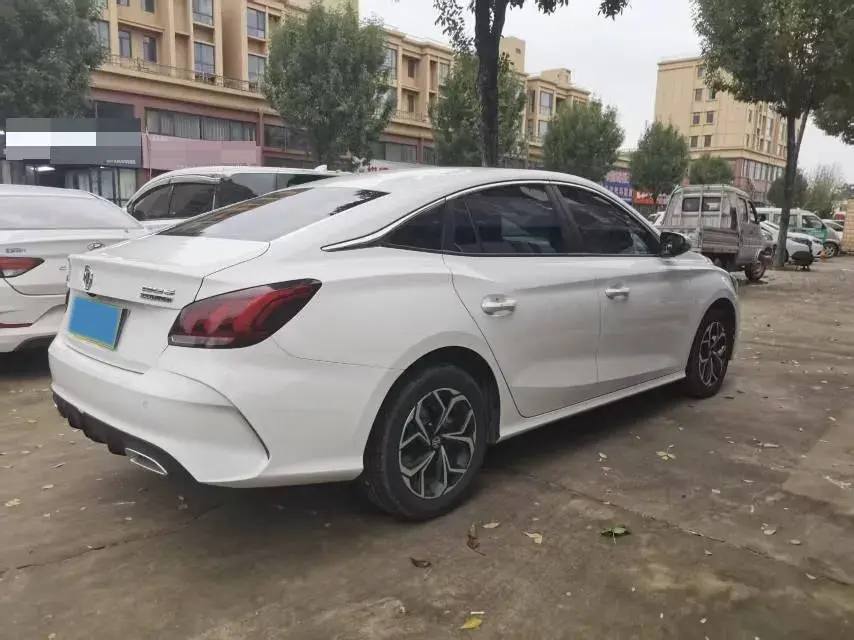 2023 MG 5 thumbnail 4