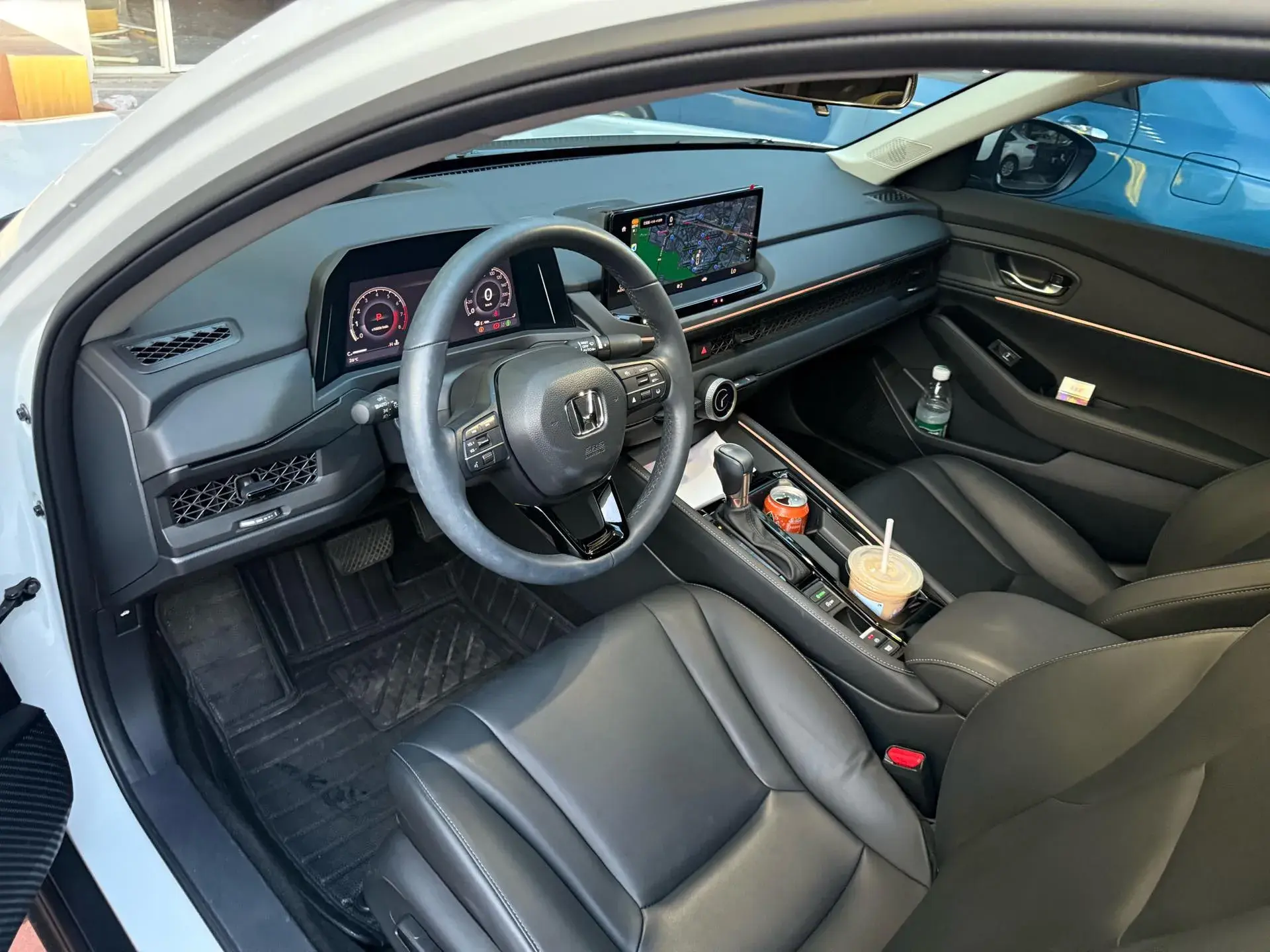 2023 HONDA ACCORD thumbnail 4