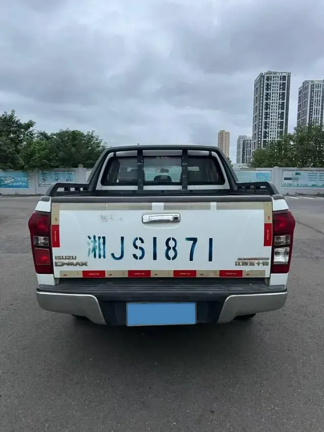 2015 Isuzu D-MAX 2.5T 136HP L4 5AT,autocango,china used car exporter,china ev exporter,chinese used car exporter,chinese used ev exporter