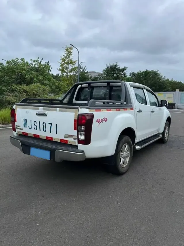 2015 Isuzu D-MAX 2.5T 136HP L4 5AT,autocango,china used car exporter,china ev exporter,chinese used car exporter,chinese used ev exporter