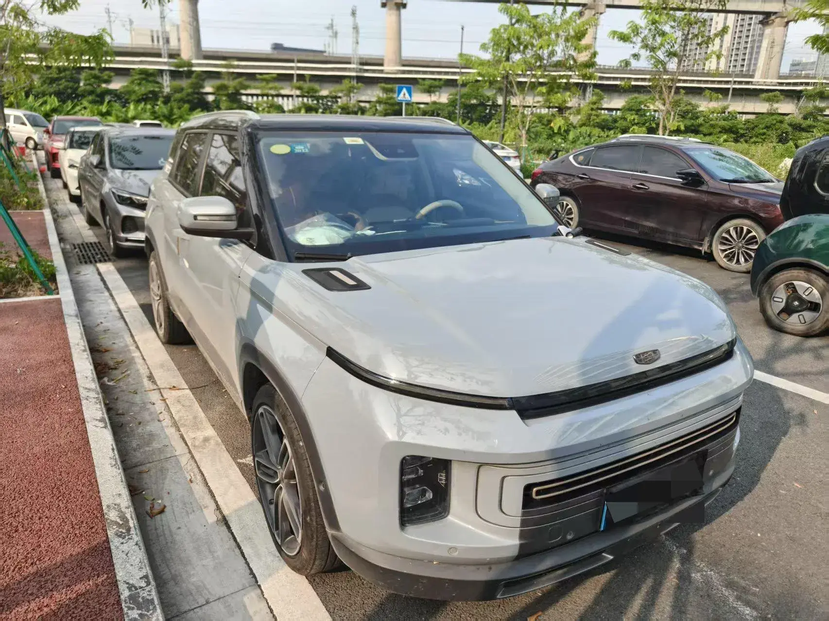 2020 GEELY ICON thumbnail 2