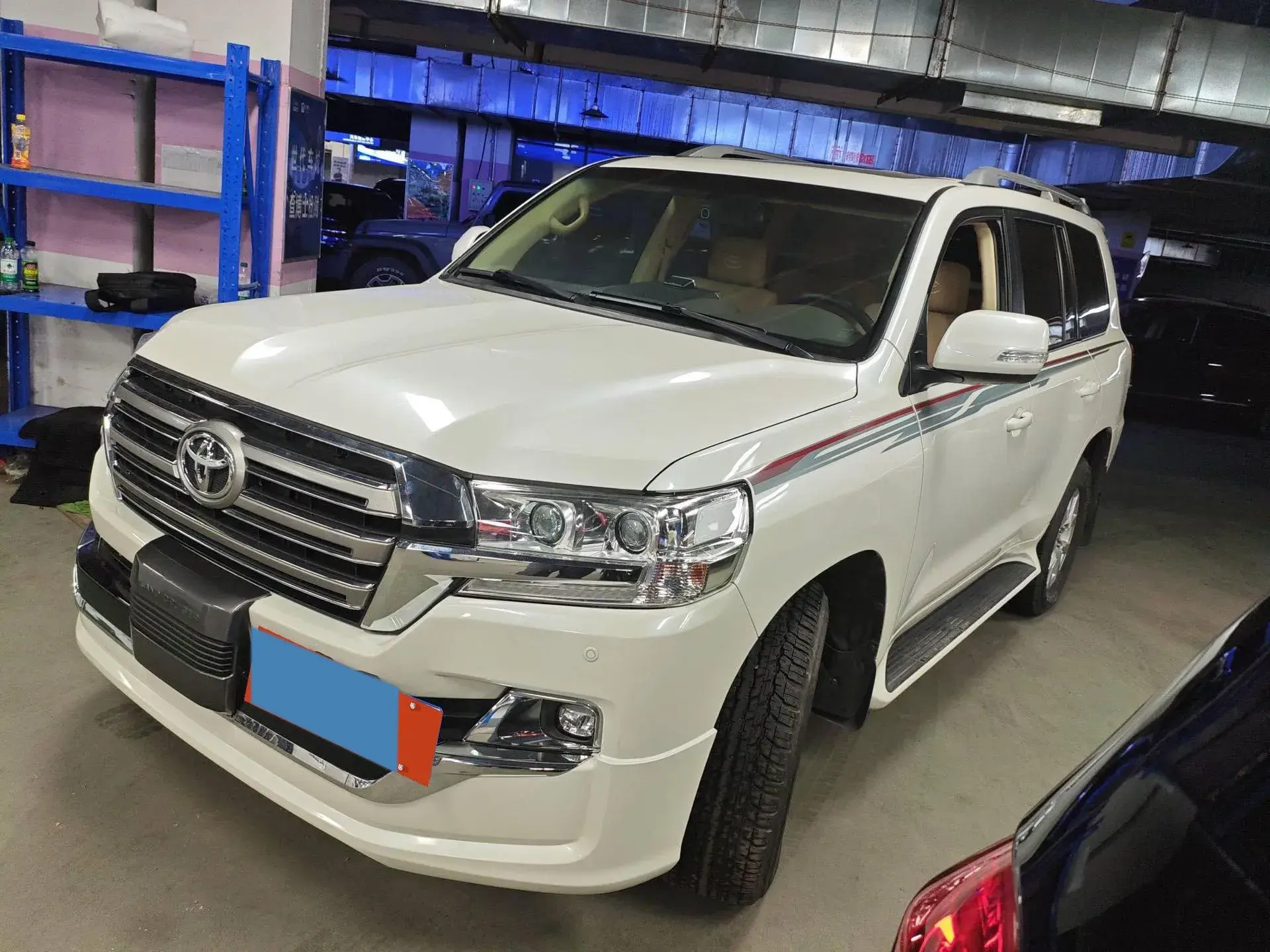 2015 TOYOTA LAND view 1