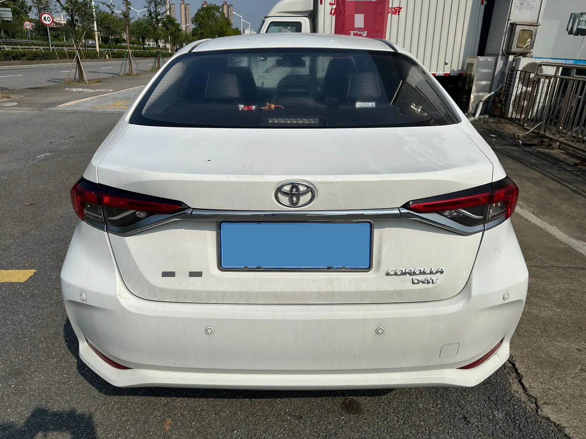2019 TOYOTA COROLLA thumbnail 3