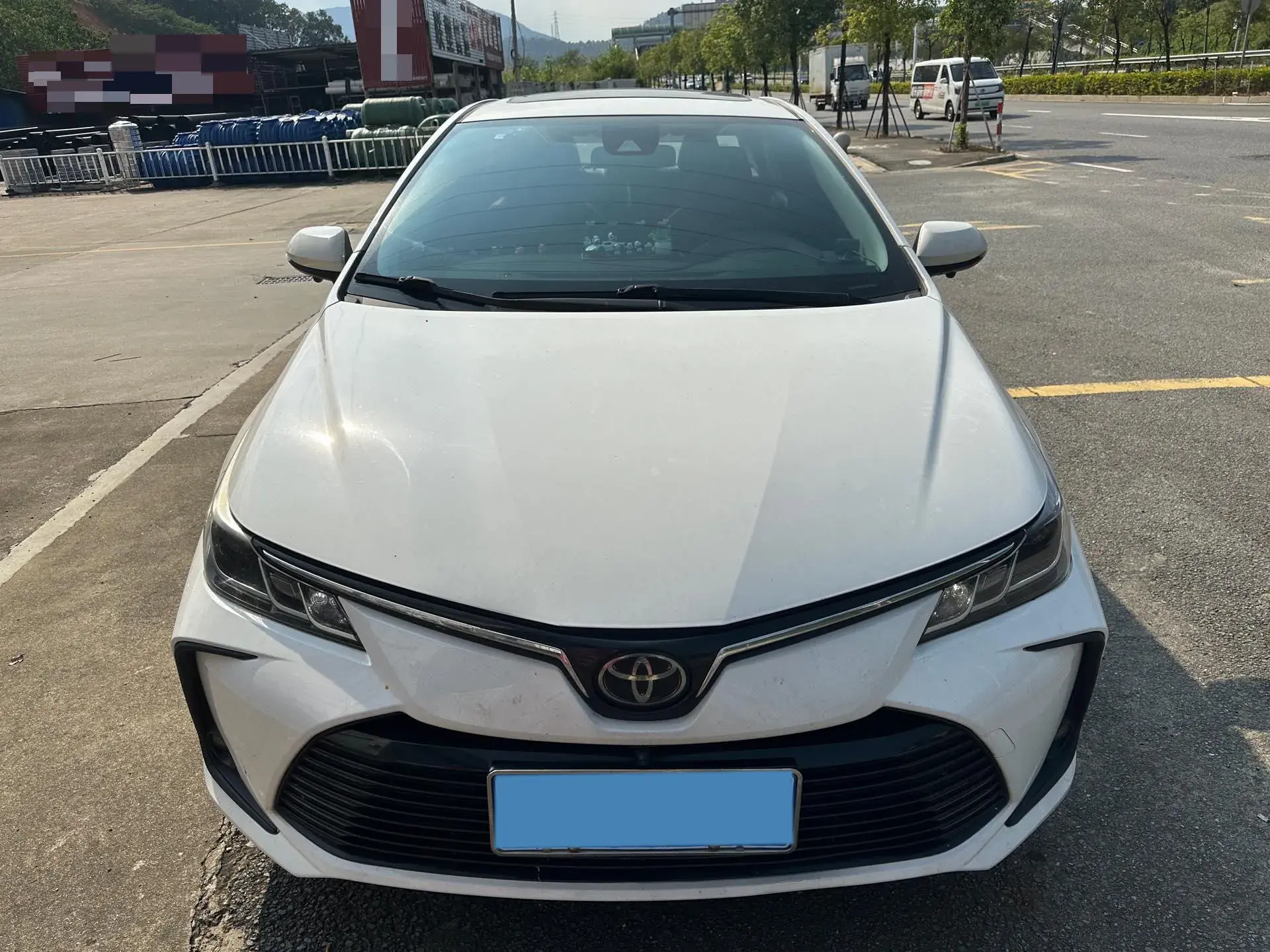 2019 TOYOTA COROLLA thumbnail 2