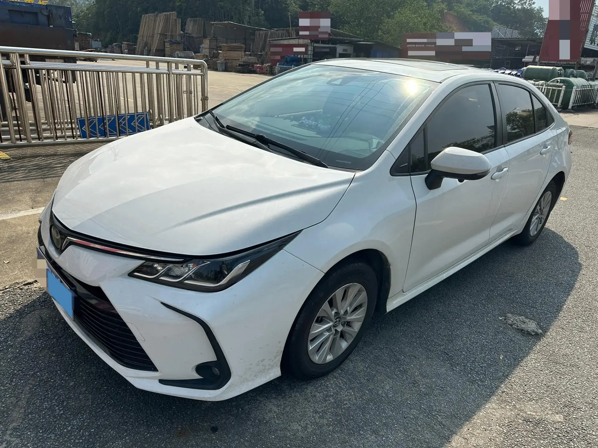 2019 TOYOTA COROLLA view 1
