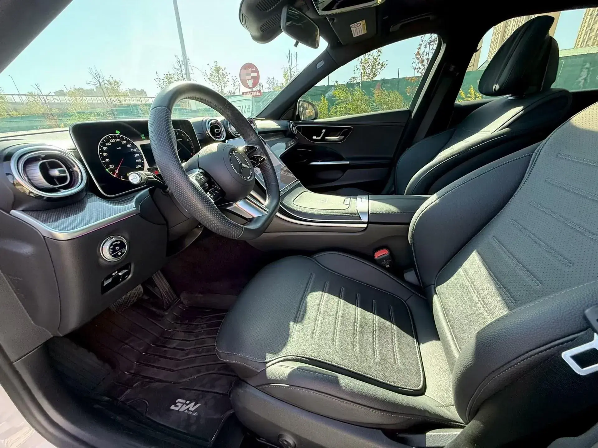 2024 MERCEDES-BENZ C thumbnail 4