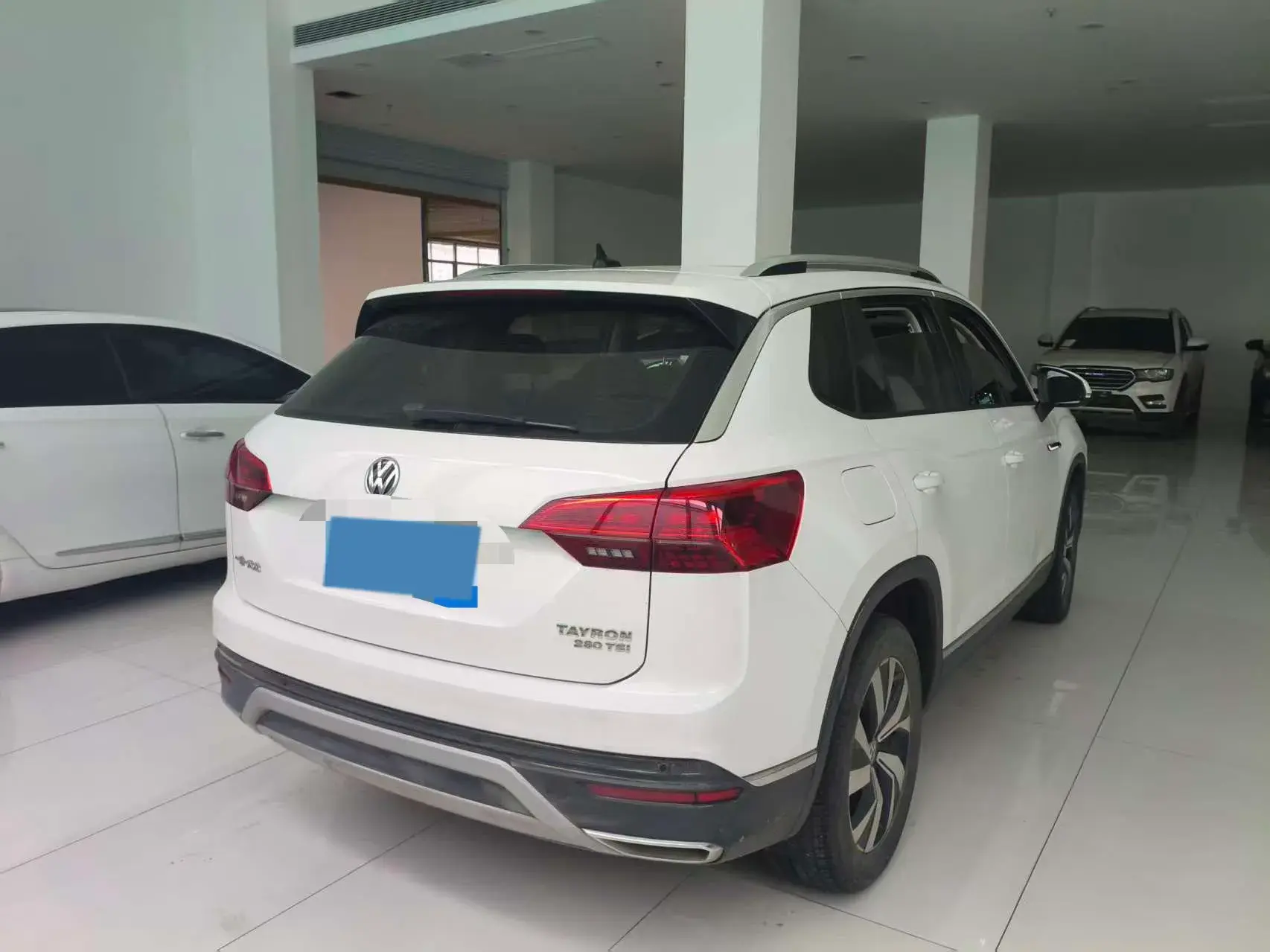 2020 VOLKSWAGEN TAYRON thumbnail 2