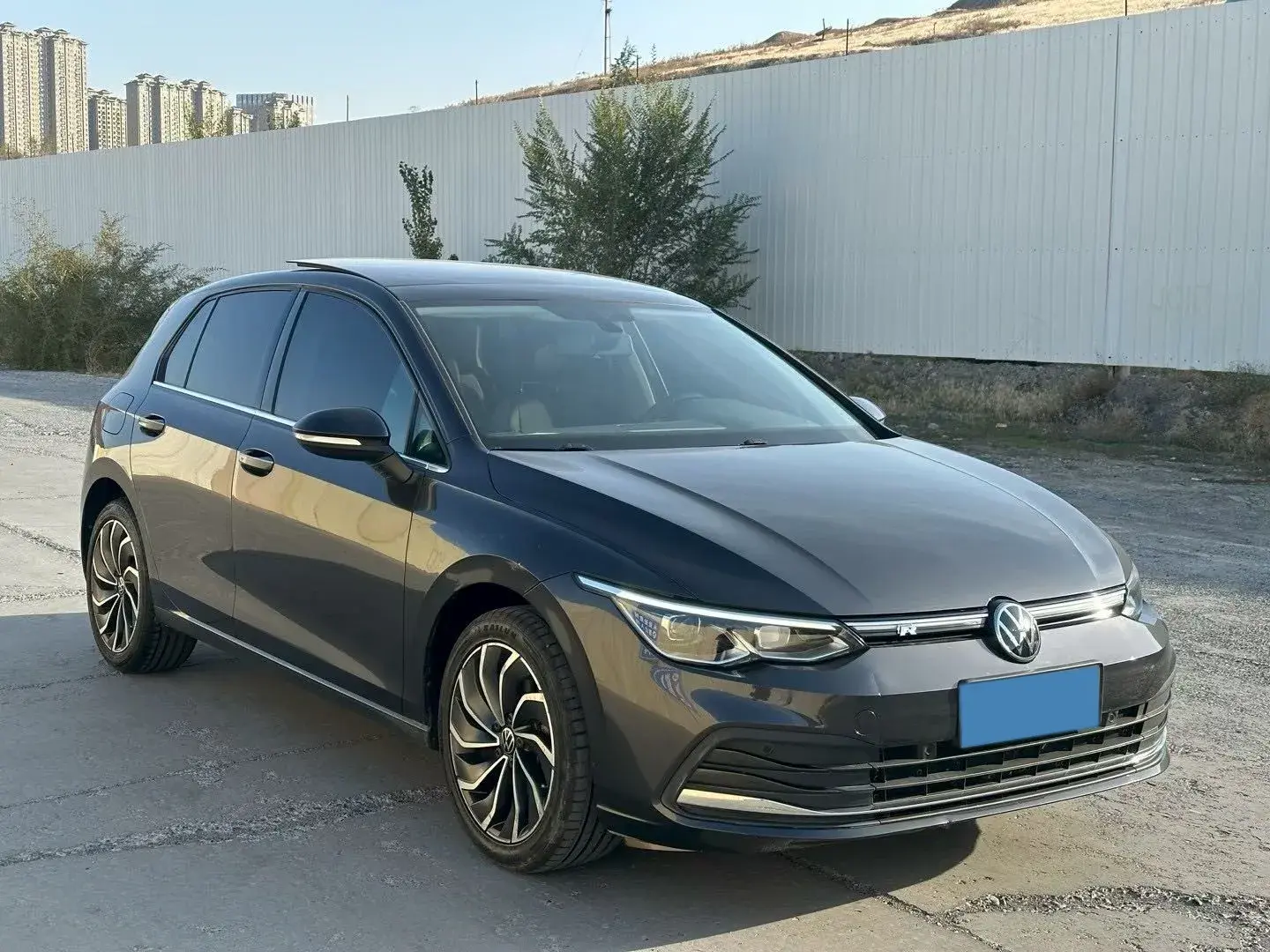 2021 VOLKSWAGEN GOLF thumbnail 2