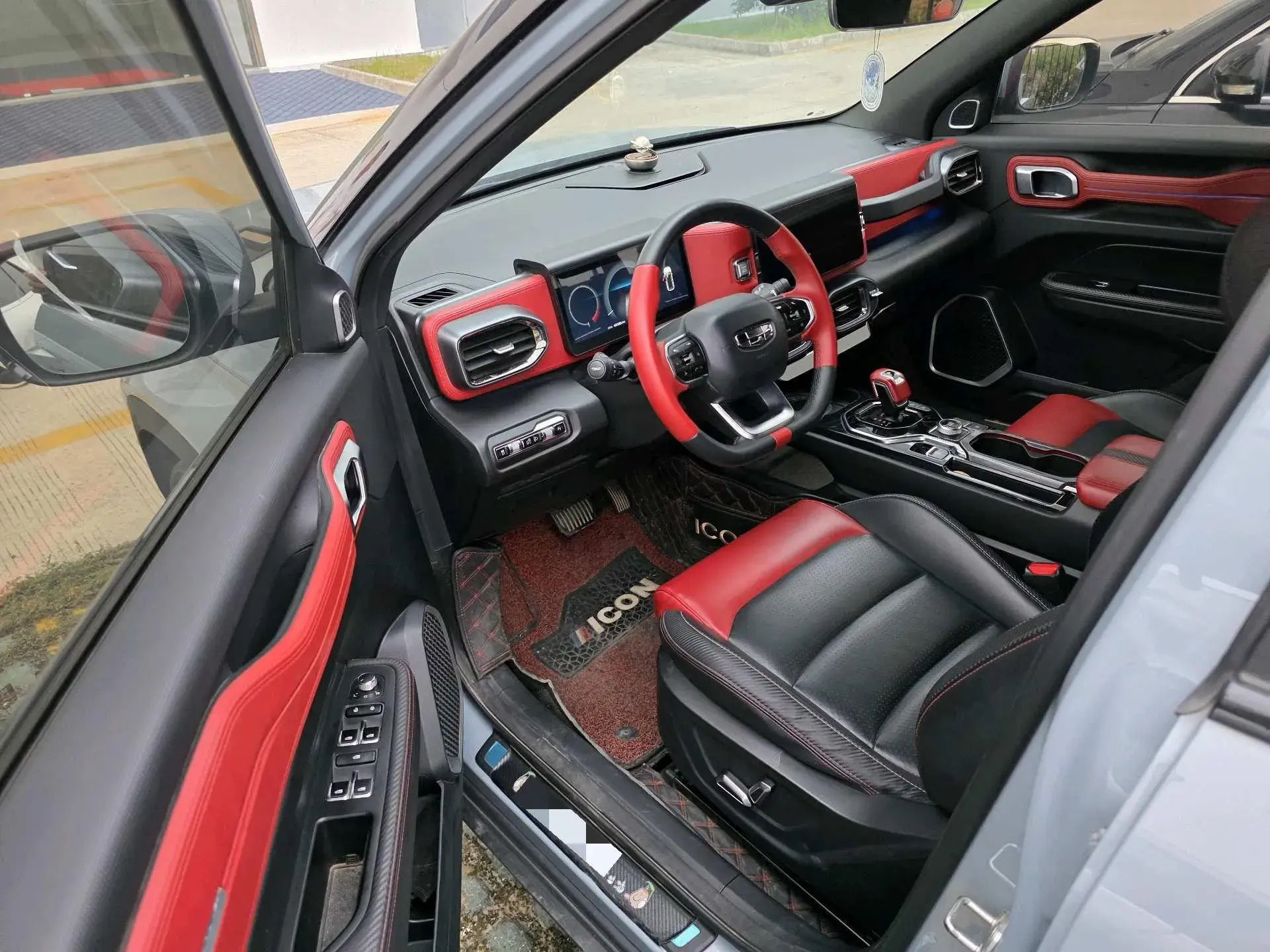 2020 GEELY ICON thumbnail 3