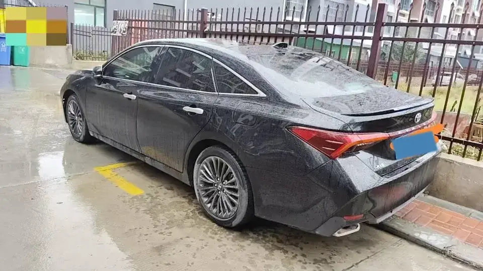 2019 TOYOTA AVALON thumbnail 2
