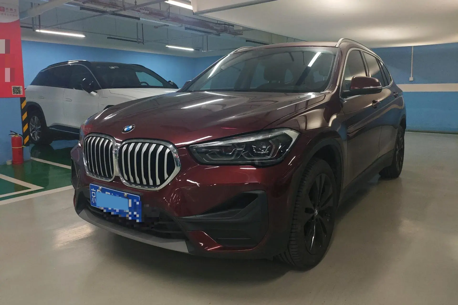 2020 BMW X1 view 1