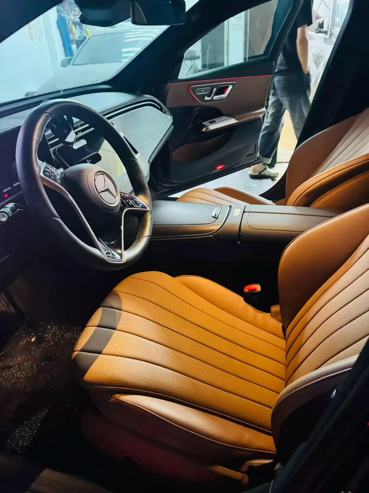 2024 MERCEDES-BENZ E thumbnail 4