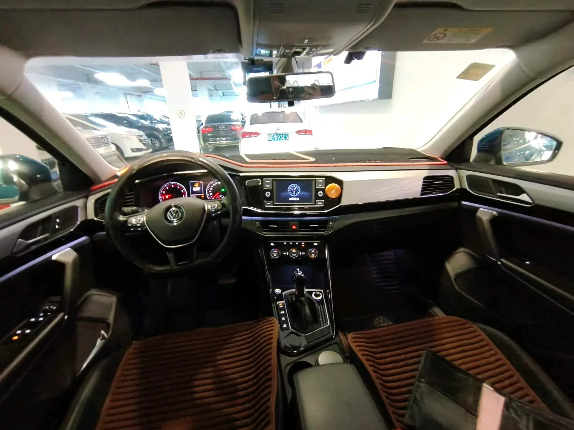 2019 VOLKSWAGEN TAYRON thumbnail 3