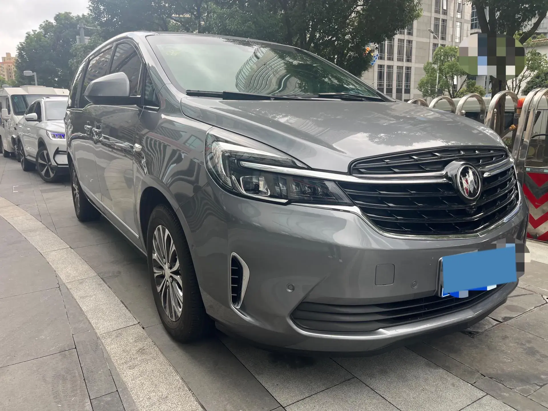 2021 BUICK GL8 thumbnail 2